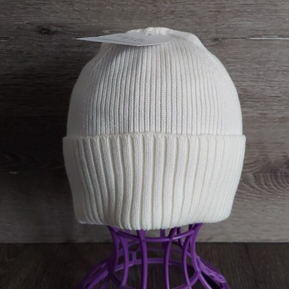 Time and Tru Women's Cozy White Knit Beanie - Picture 1 of 3